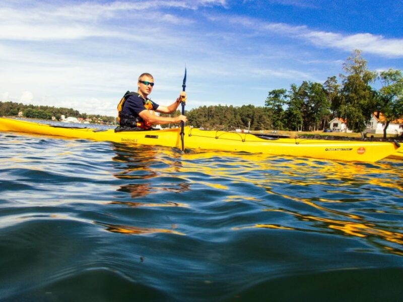 stockholm-archipelago-islands-kayak-tour-and-outdoor-picnic