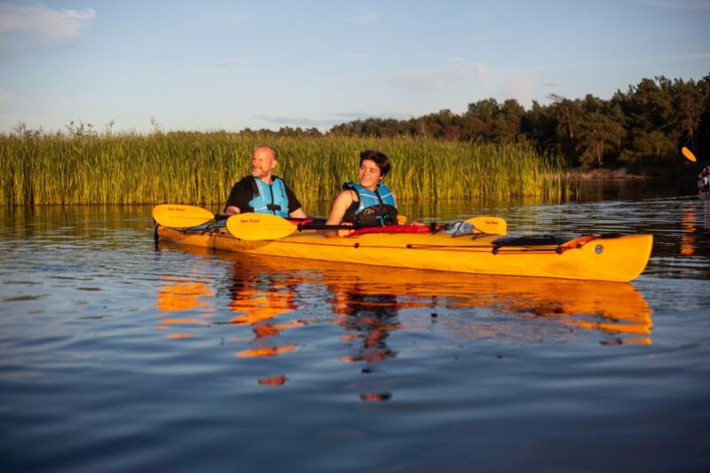 stockholm-archipelago-islands-kayak-tour-and-outdoor-picnic