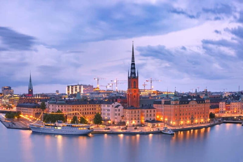 Stockholm: Christmas Market Magic Walking Tour with a Local - Key Points