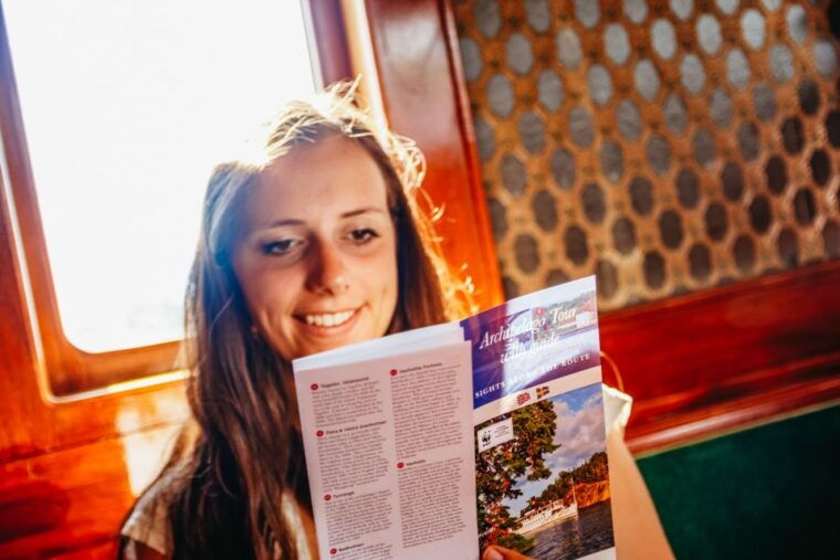 stockholm-city-archipelago-sightseeing-cruise-with-guide