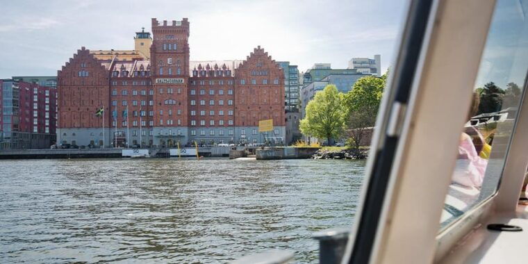 stockholm-city-bridges-cruise
