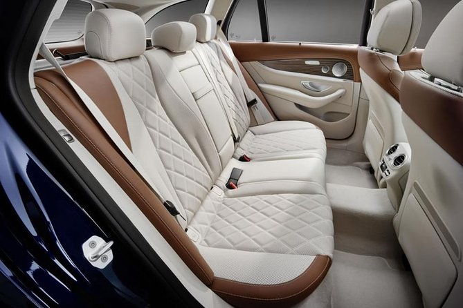 stockholm-departure-private-transfer-to-arlanda-arn-airport-by-business-car