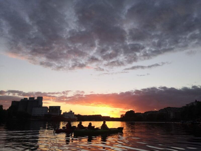 stockholm-evening-kayak-with-bbq