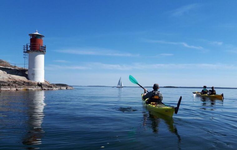 stockholm-full-day-archipelago-kayaking-adventure