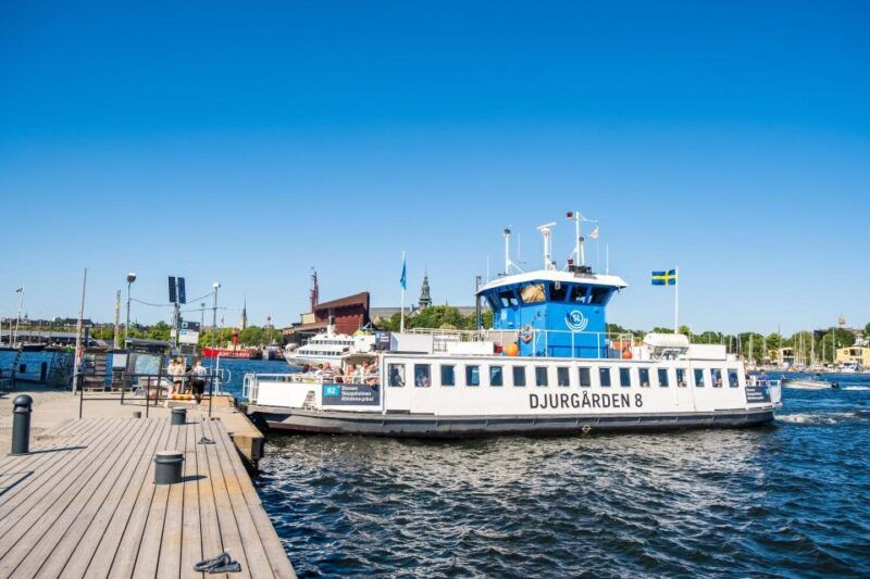 stockholm-gamla-stan-walking-tour-and-djurgarden-boat-cruise