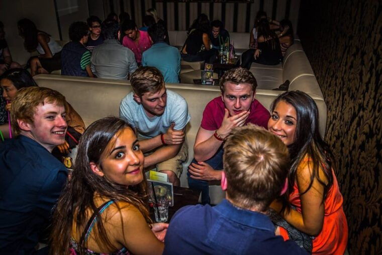 stockholm-guided-bar-crawl