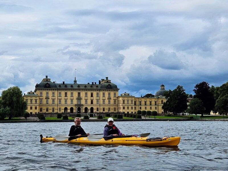 stockholm-guided-kayak-tour-to-drottningholm-royal-palace