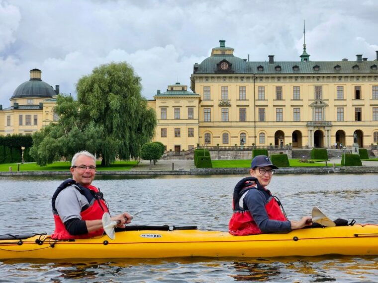 stockholm-guided-kayak-tour-to-drottningholm-royal-palace