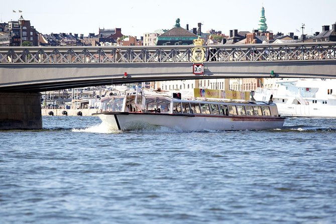 stockholm-hop-on-hop-off-sightseeing-cruise