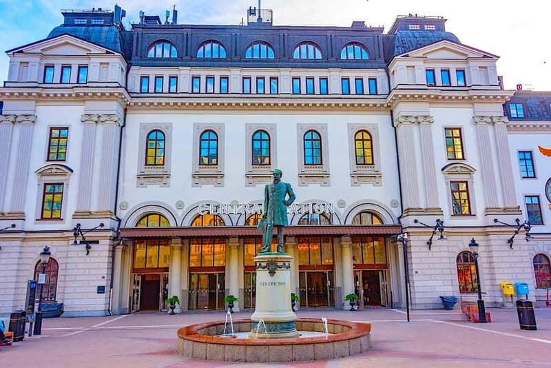 Stockholm: Modern City Walking Tour with Local Guide - An In-Depth Look at the Experience