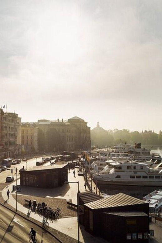 stockholm-must-see-attractions-walking-tour-with-a-guide