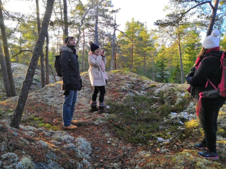 stockholm-nature-hike-with-campfire-lunch
