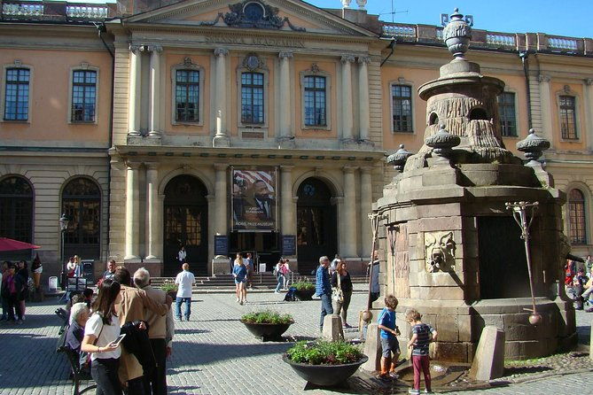 stockholm-old-town-and-the-vasa-museum-a-small-group-walking-tour