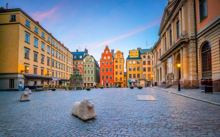 stockholm-old-town-highlights-private-walking-tour