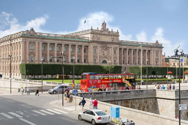 Stockholm: Old Town Walking Tour and Hop-on Hop-off Bus Tour - What to Expect from the Stockholm Tour