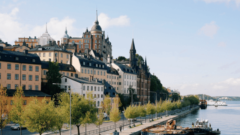 stockholm-old-town-walking-tour-stories-and-secrets