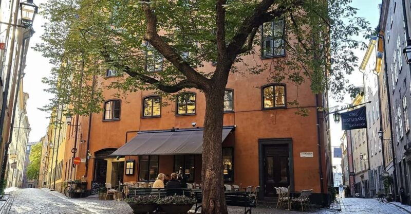 stockholm-old-town-walking-tour-stories-and-secrets