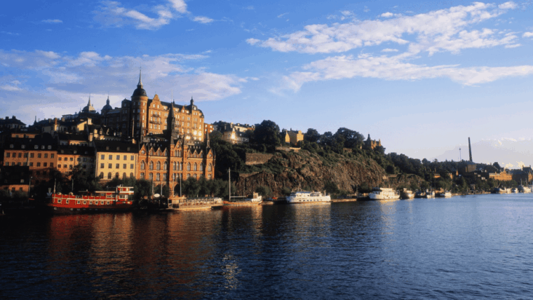 stockholm-old-town-walking-tour-stories-and-secrets
