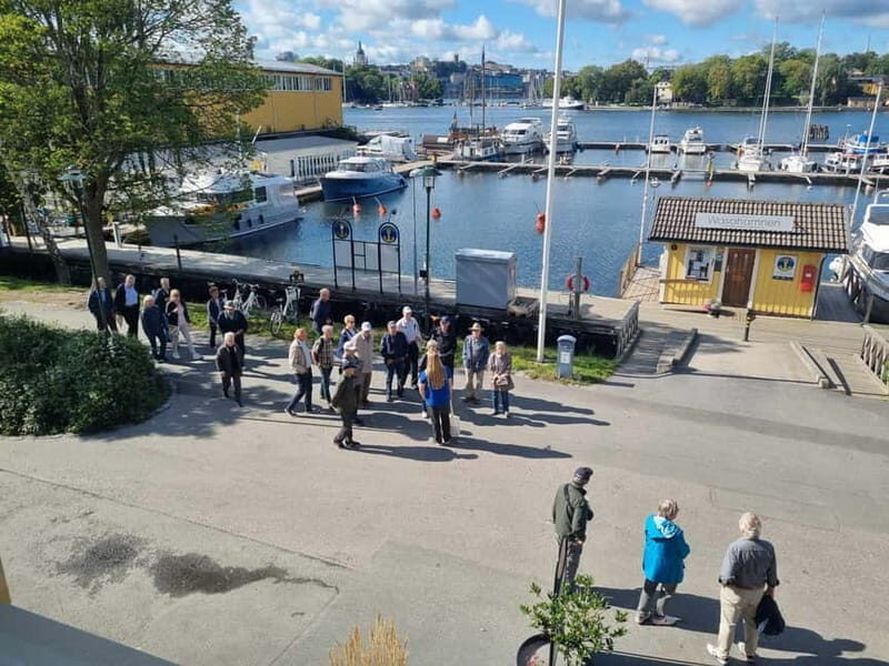 Stockholm: private 3h tour - Old Town, ferry and Vasa museum - Key Points