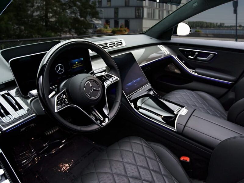 stockholm-private-transfer-to-from-arlanda-airport-and-city-2