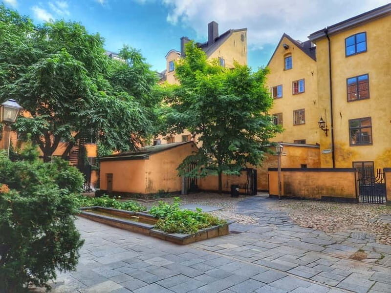 Stockholm: Royal & Classic History Walking Tour with Fika - FAQ