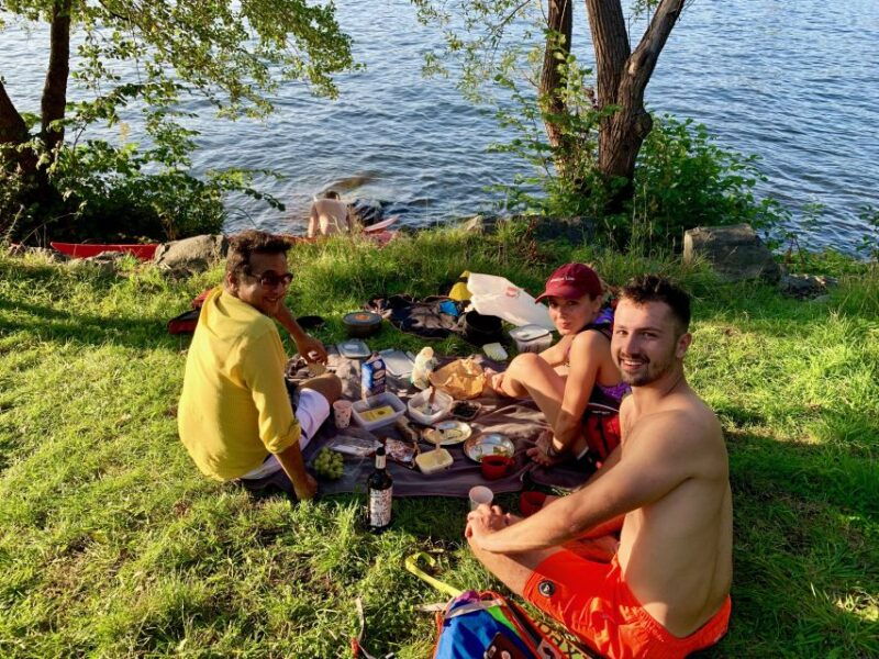 stockholm-sunset-kayak-tour-in-the-city-swedish-fika