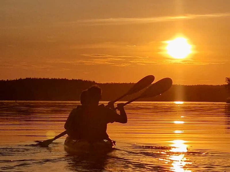 Stockholm: Sunset Kayak Tour on Lake Mälaren with Tea & Cake - FAQ