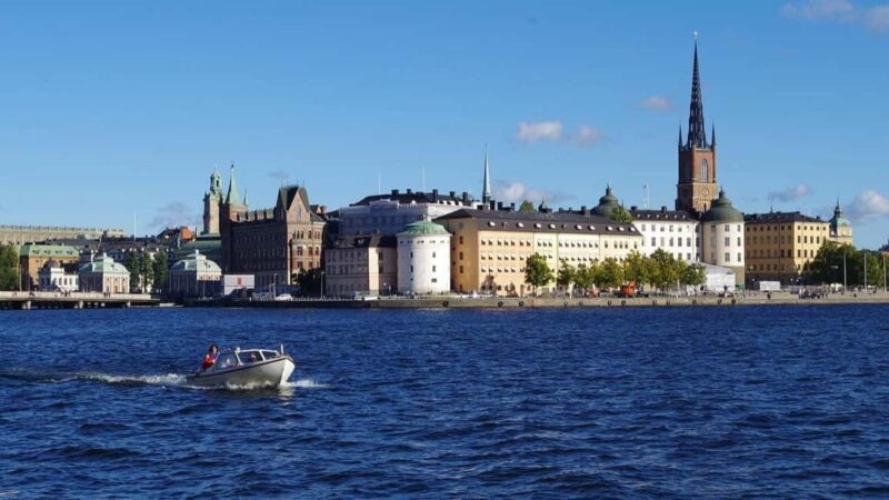 Stockholm: Vasa Museum & Canal Guided Boat Tour - Exploring Stockholm from the Water: What to Expect