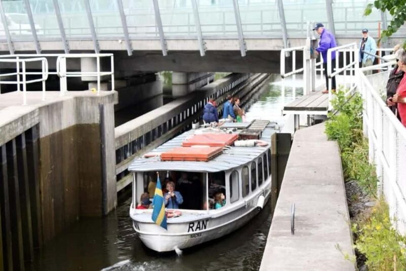 Stockholm: Vasa Museum, Vrak & Canal Live Guided Boat Tour - FAQs