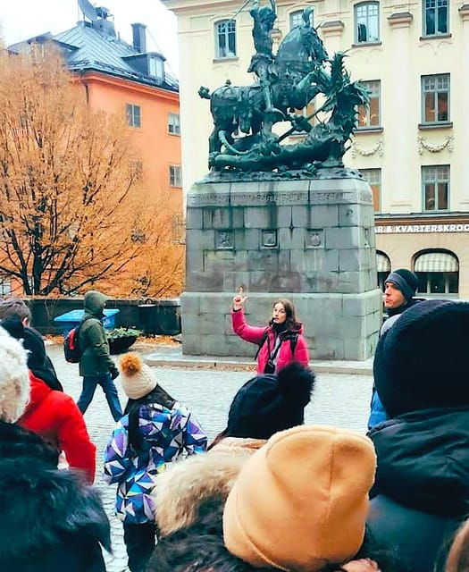 stockholm-walking-tour-modern-city-streets-alive