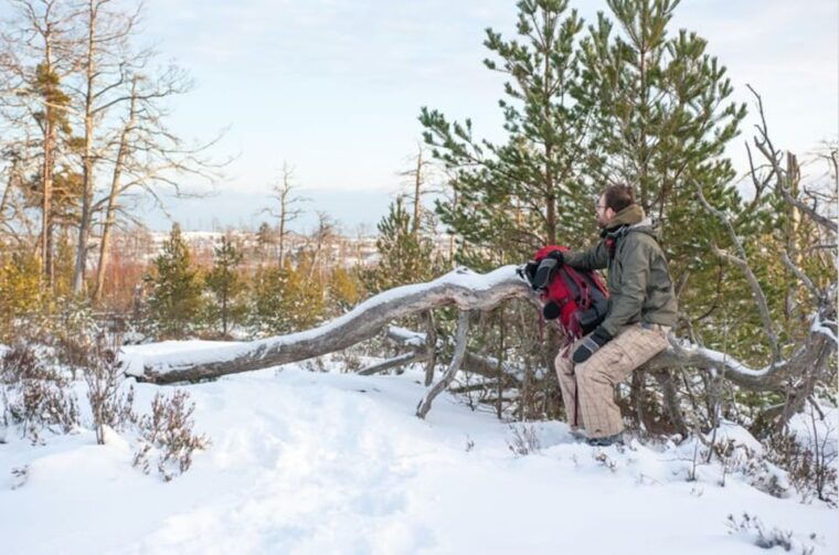stockholm-winter-snowshoe-full-day-hike