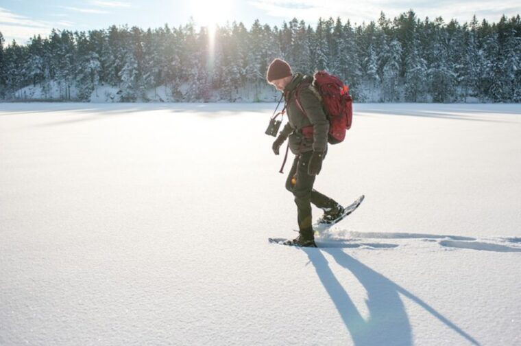 stockholm-winter-snowshoe-full-day-hike