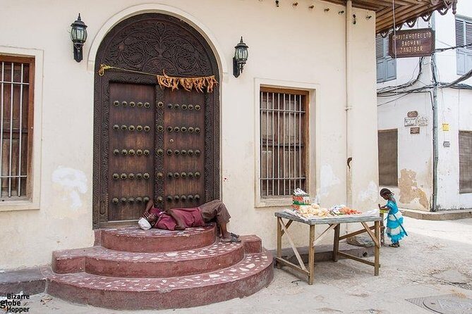 Stone Town and Prison Island Private Tour in Zanzibar - Exploring Stone Town’s Historic Heart