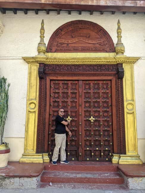 Stone Town Walking Tour - Key Points