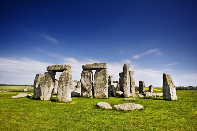 stonehenge-and-bath-day-guided-tour-from-london