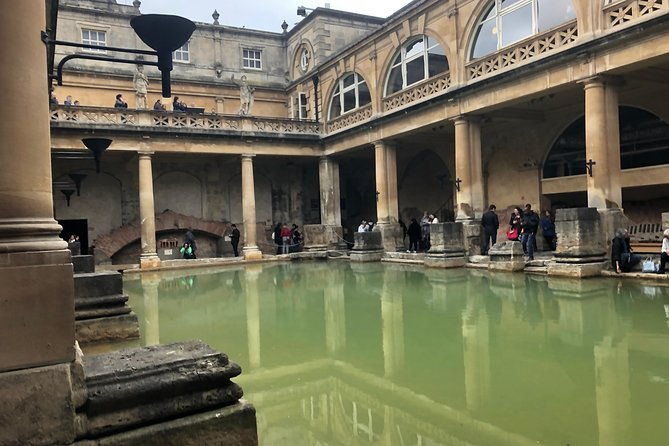 stonehenge-and-bath-private-car-tour-2