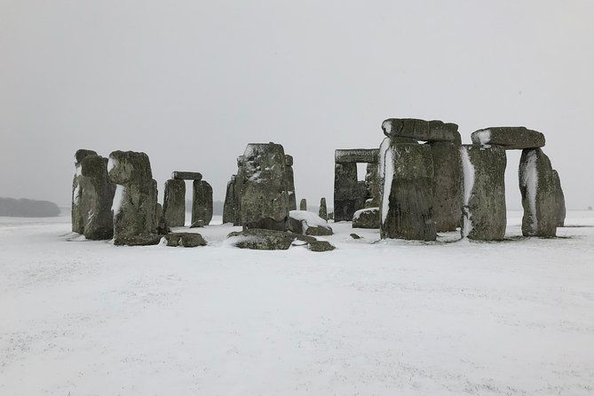 stonehenge-and-bath-private-car-tour