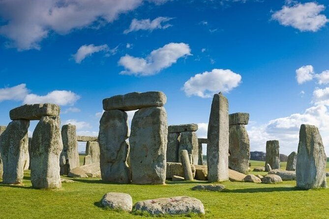 stonehenge-and-bath-tour-from-london-2