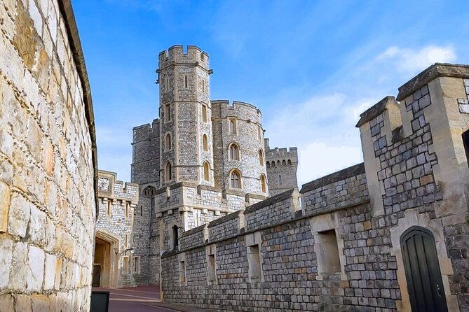 stonehenge-and-windsor-castle-tour-from-london-with-entry-tickets