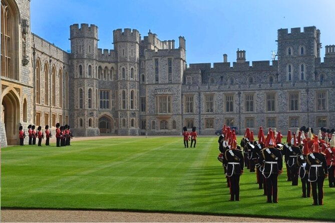 stonehenge-and-windsor-castle-tour-from-london-with-entry-tickets