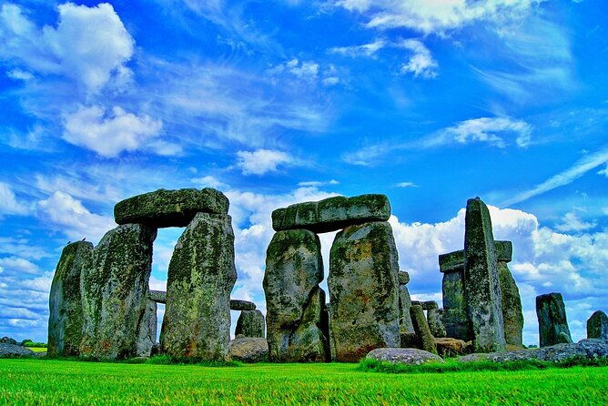 stonehenge-and-windsor-tour-from-london