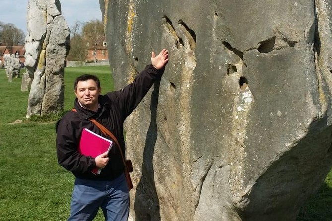 stonehenge-aveburycotswolds-small-group-day-tour-from-bath