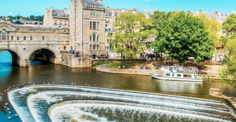 stonehenge-bath-full-day-coach-tour-from-london