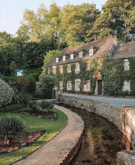 Stonehenge, Bath, Windsor, Cotswolds Villages - Who Will Love This Tour?