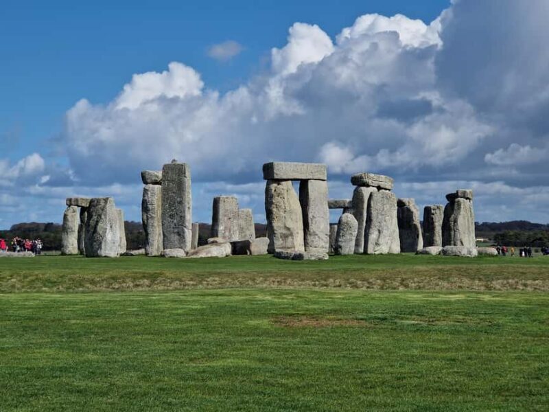 Stonehenge half day tour. - Starting Point: Heathrow and the Scenic Route Begins