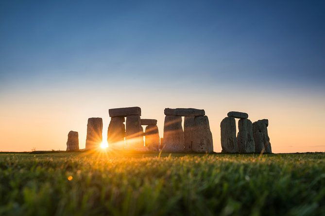 stonehenge-half-day-tour-with-admission-and-snack-pack