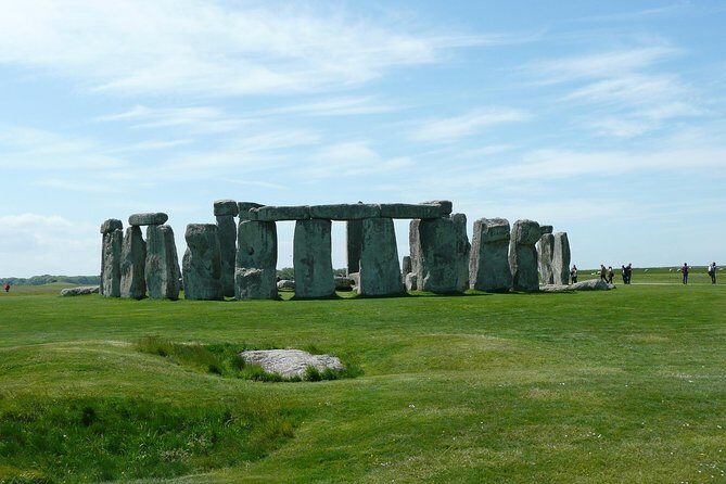 Stonehenge Independent Visit with Private Driver by Luxury Sedan - Pricing and Value