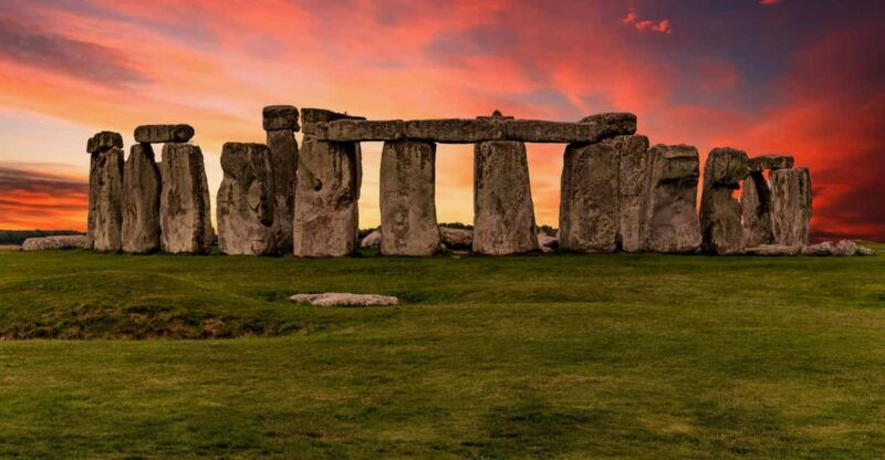 stonehenge-lacock-roman-baths-private-tour