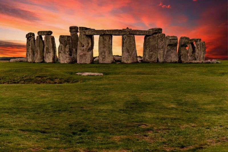stonehenge-lacock-roman-baths-private-tour