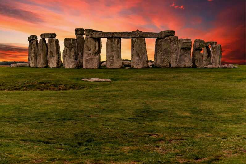 stonehenge-lacock-roman-baths-private-tour
